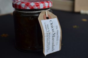 Thoughtful-Gifts-for-Travel-Lovers