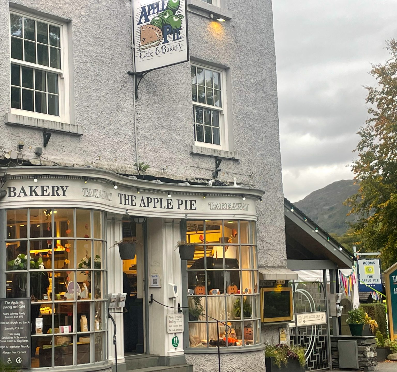 The Best 12 Cafes in the Lake District (2025) - Look With New Eyes