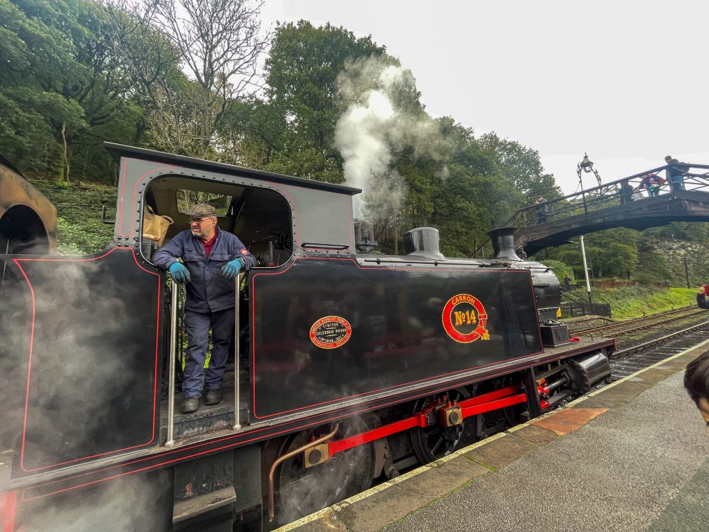 Riding the Haverthwaite Steam Train in the Lake District-08